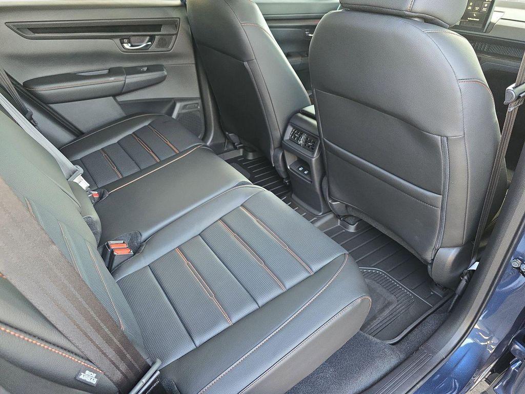 new 2026 Honda CR-V Hybrid car, priced at $39,656