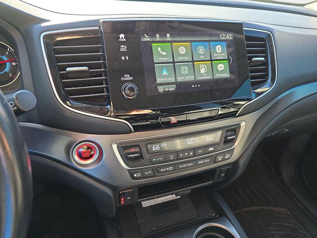 used 2022 Honda Pilot car, priced at $26,590