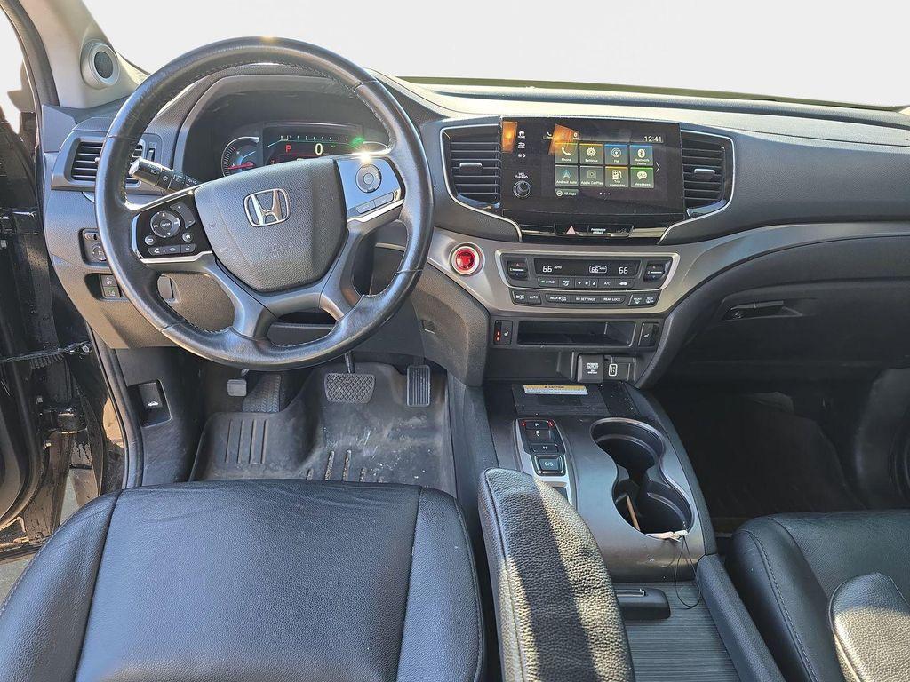used 2022 Honda Pilot car, priced at $26,590