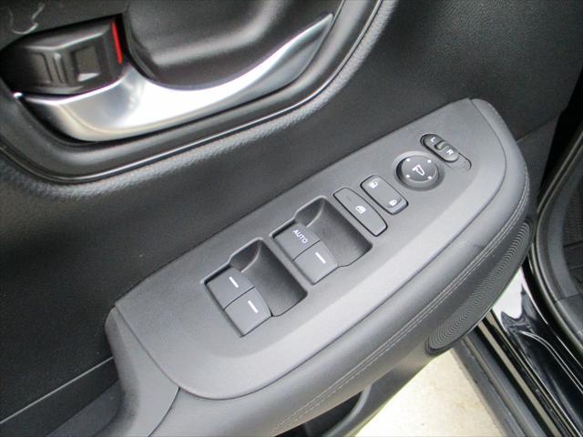 new 2025 Honda HR-V car, priced at $27,588