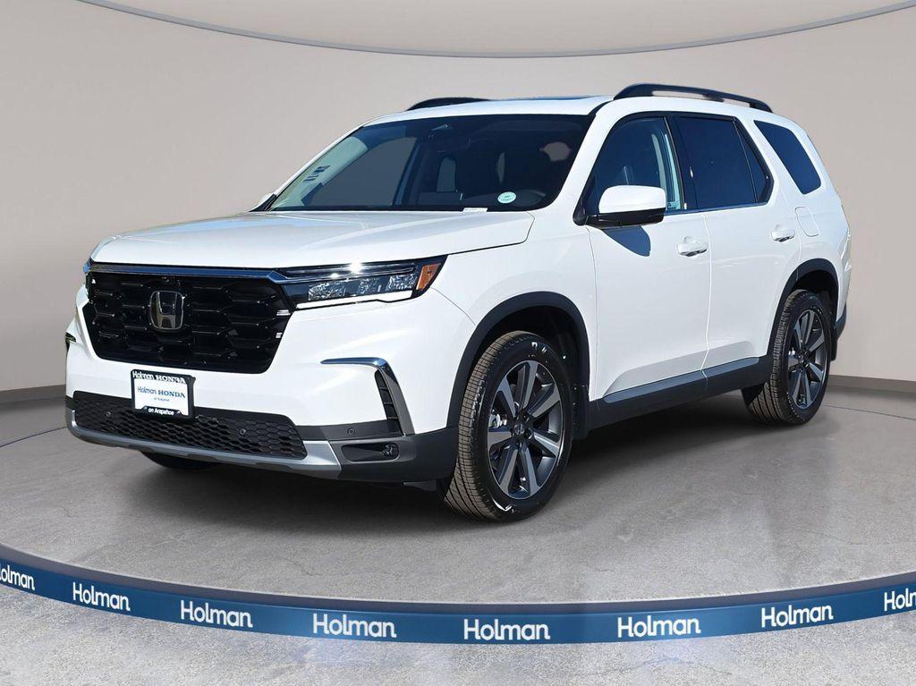new 2025 Honda Pilot car, priced at $54,135