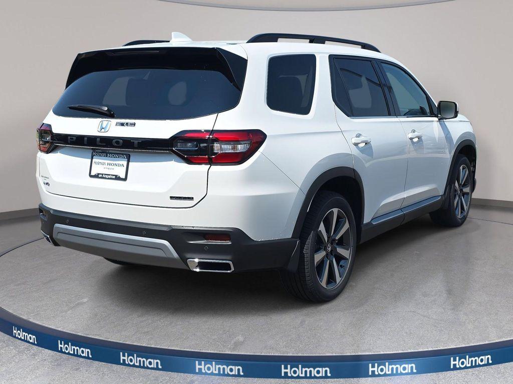 new 2025 Honda Pilot car, priced at $51,550