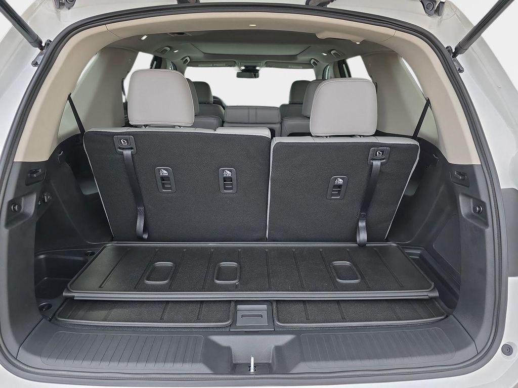 new 2025 Honda Pilot car, priced at $49,055