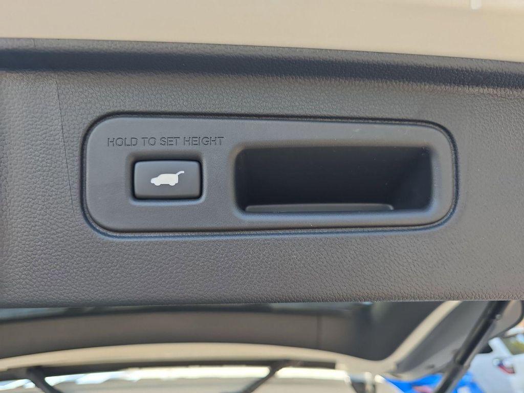 new 2025 Honda Pilot car, priced at $51,550