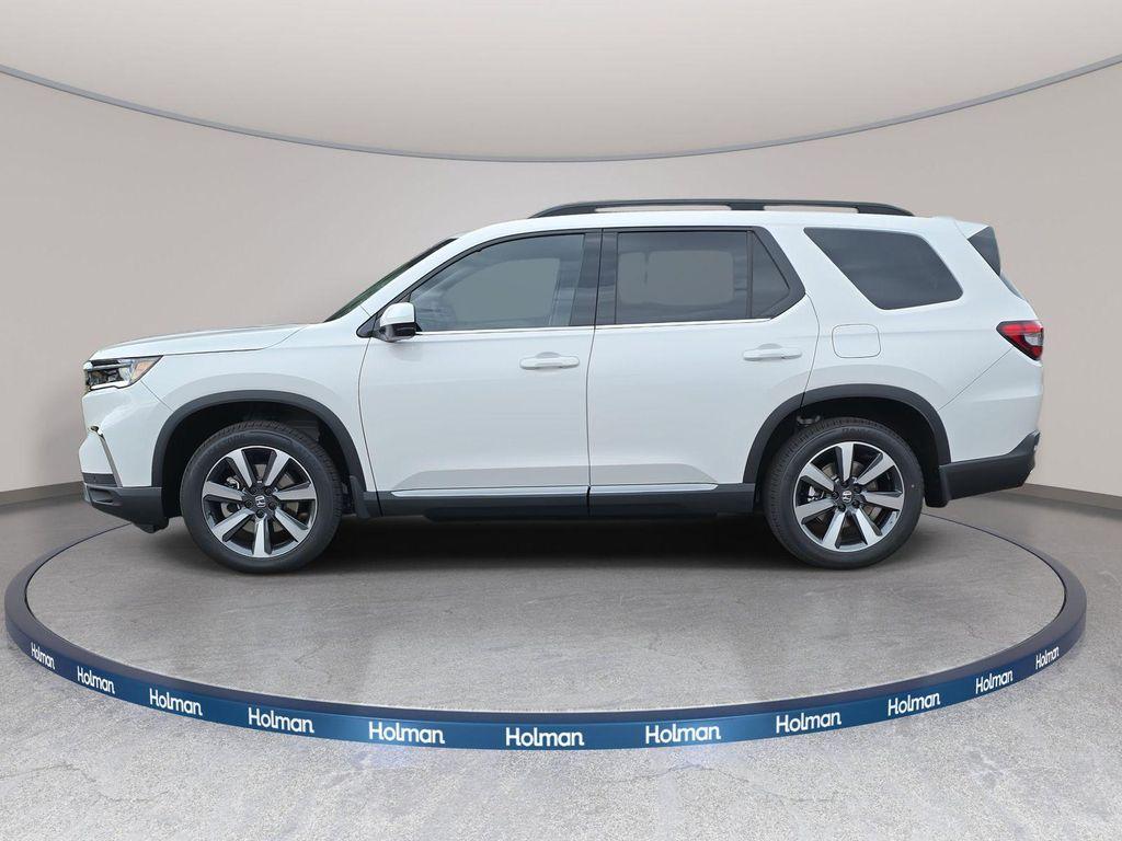 new 2025 Honda Pilot car, priced at $49,055