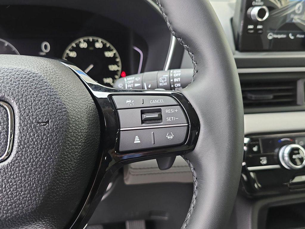 new 2025 Honda Pilot car, priced at $49,055