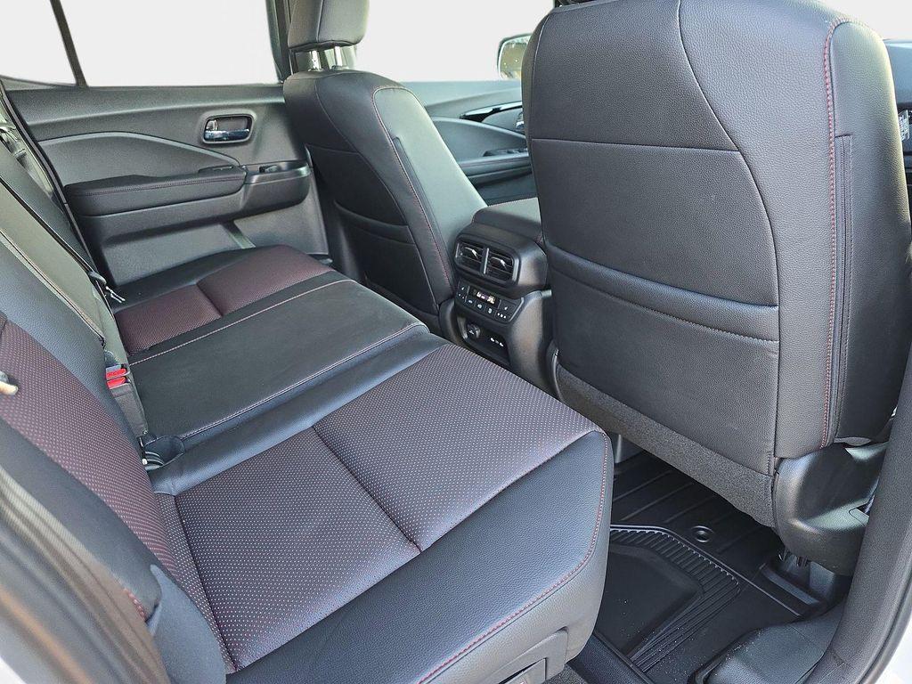 new 2025 Honda Ridgeline car, priced at $45,482