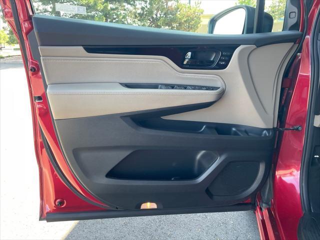 used 2024 Honda Odyssey car, priced at $37,298