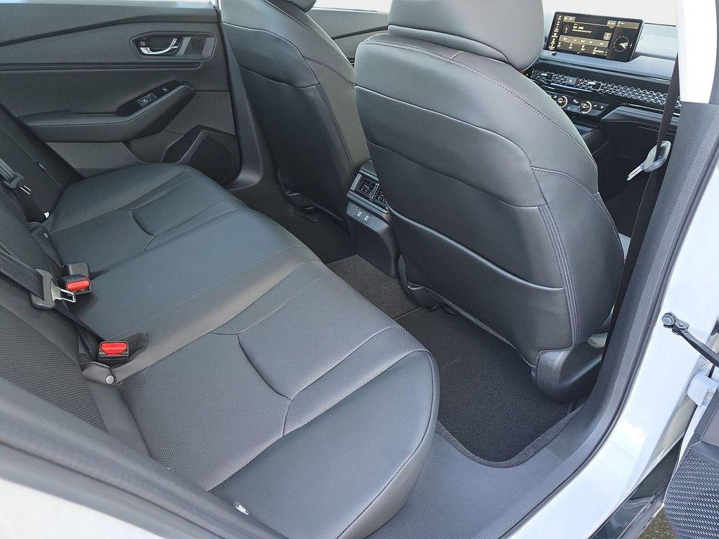 new 2025 Honda Accord Hybrid car, priced at $40,131