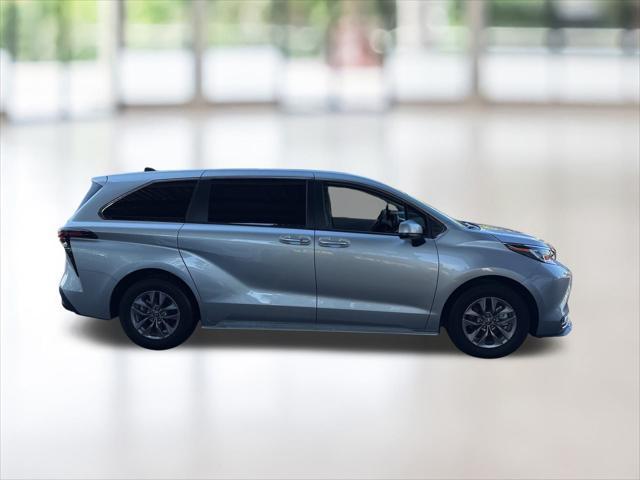 used 2023 Toyota Sienna car, priced at $37,900