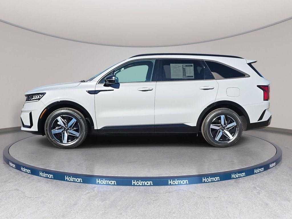 used 2022 Kia Sorento car, priced at $25,340