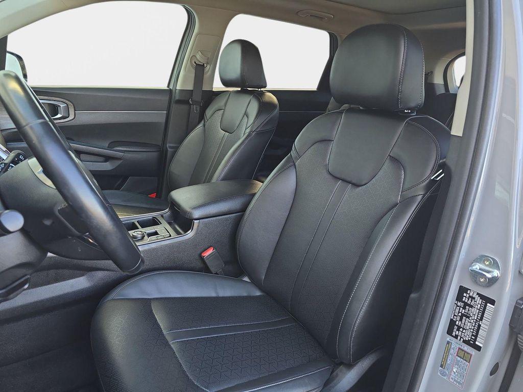 used 2022 Kia Sorento car, priced at $25,340