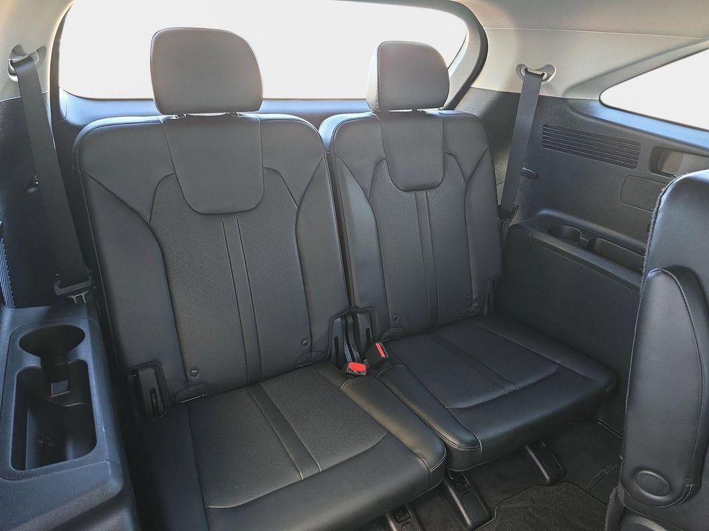 used 2022 Kia Sorento car, priced at $25,340