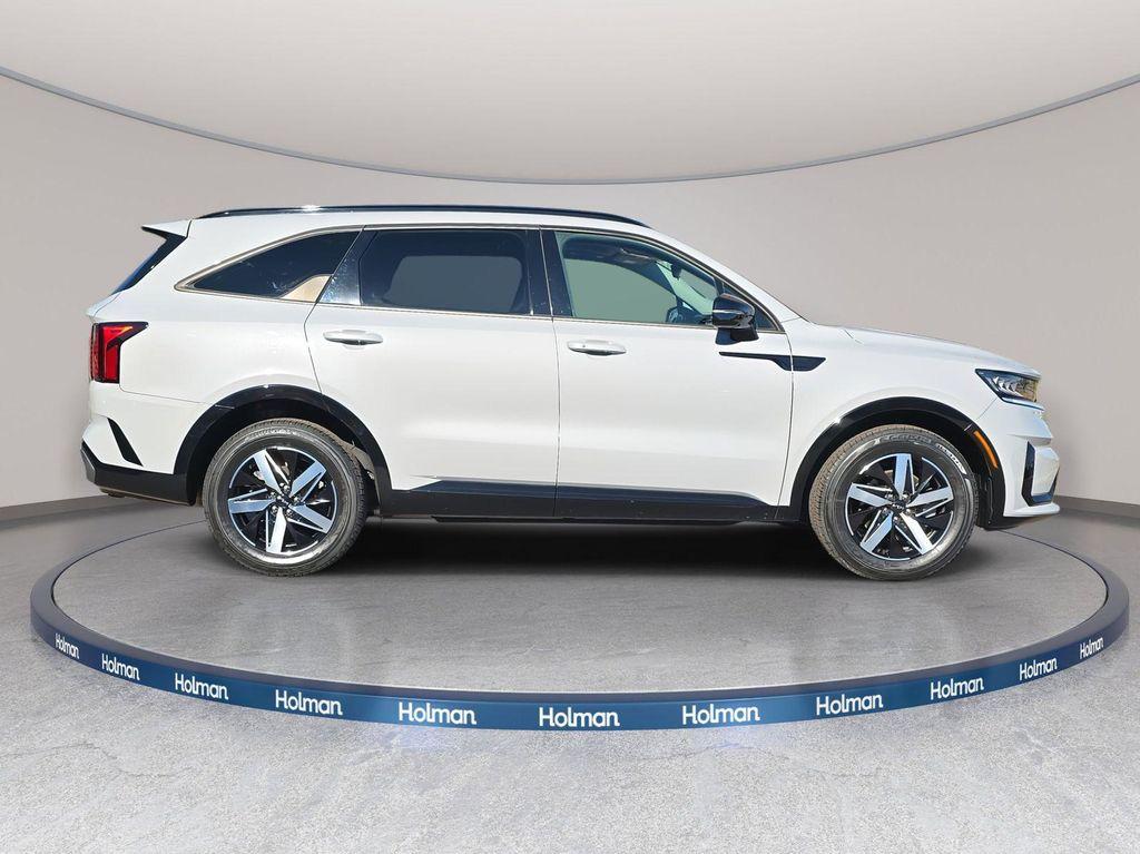 used 2022 Kia Sorento car, priced at $25,340