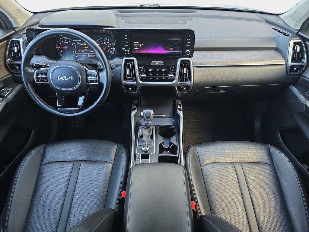used 2022 Kia Sorento car, priced at $25,340
