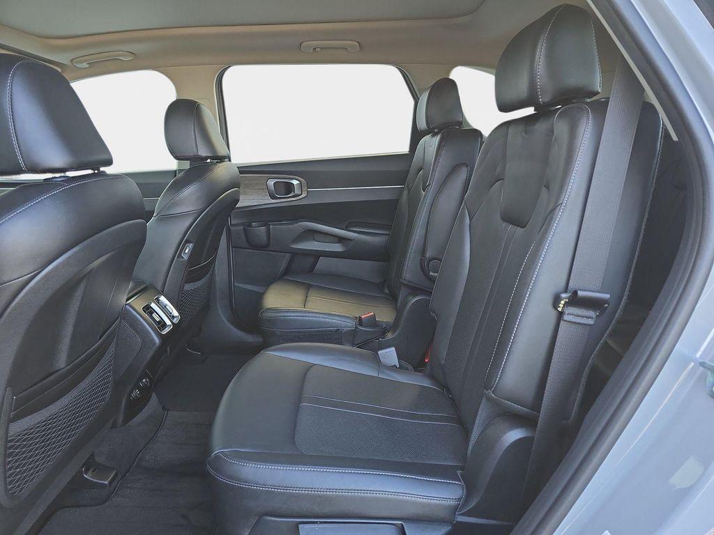 used 2022 Kia Sorento car, priced at $25,340