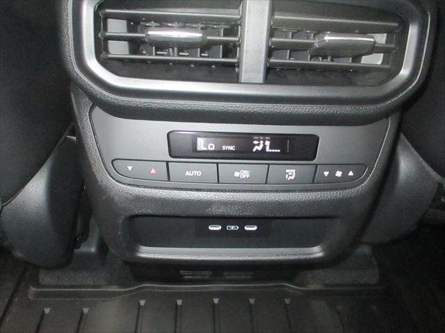 new 2025 Honda Pilot car, priced at $48,555