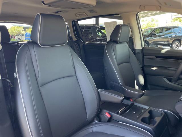 used 2025 Honda Odyssey car, priced at $45,990