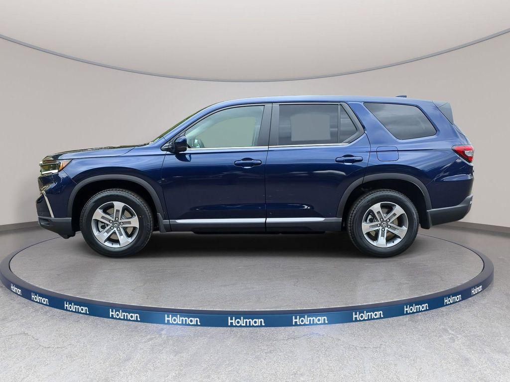 new 2025 Honda Pilot car, priced at $45,200