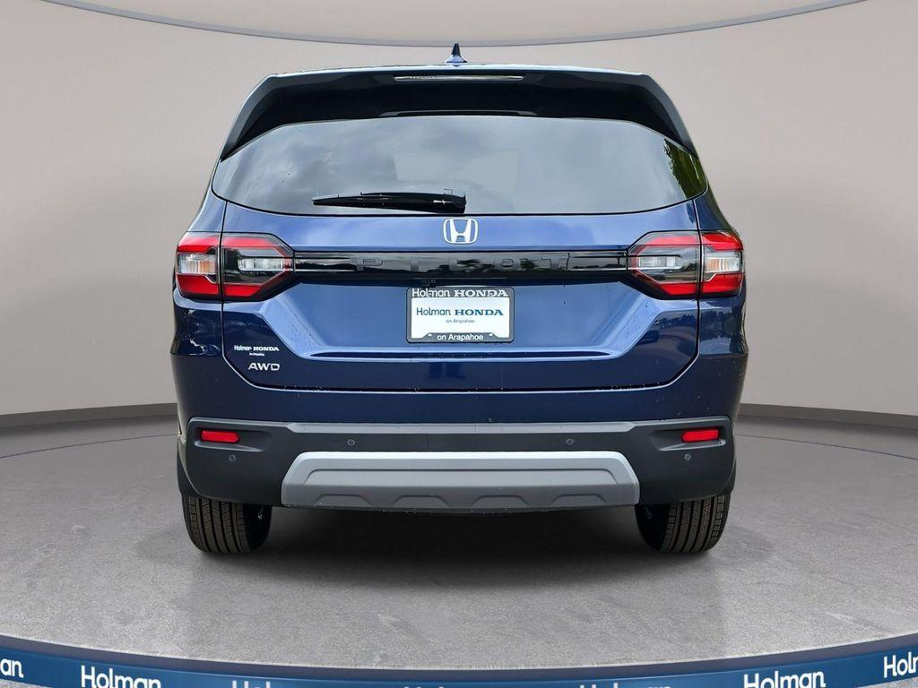 new 2025 Honda Pilot car, priced at $45,200