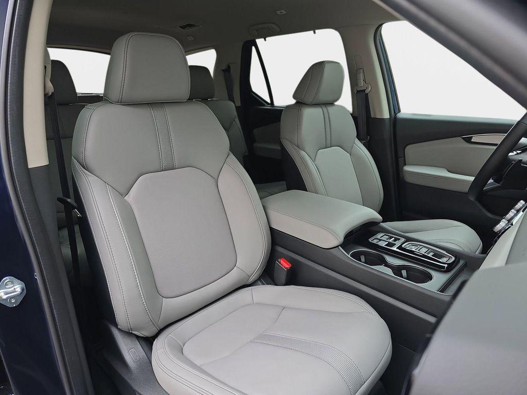 new 2025 Honda Pilot car, priced at $45,200