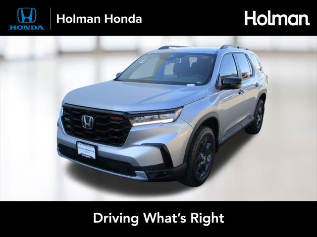 new 2025 Honda Pilot car, priced at $48,955