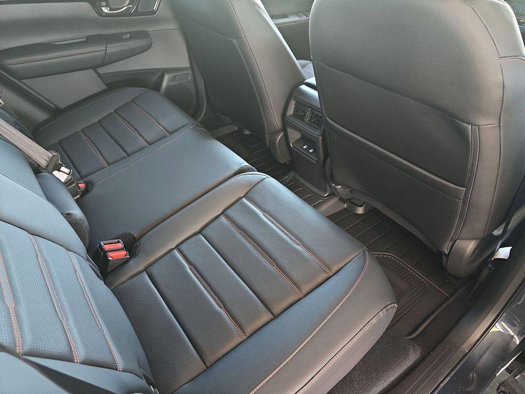 new 2026 Honda CR-V Hybrid car, priced at $43,700