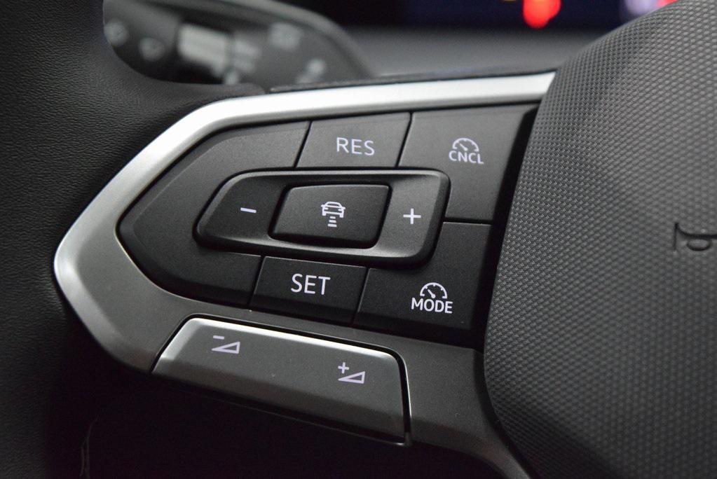 new 2025 Volkswagen Tiguan car, priced at $33,281