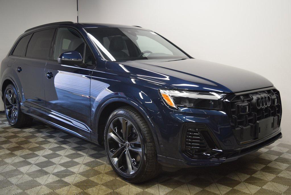 new 2025 Audi Q7 car, priced at $77,540