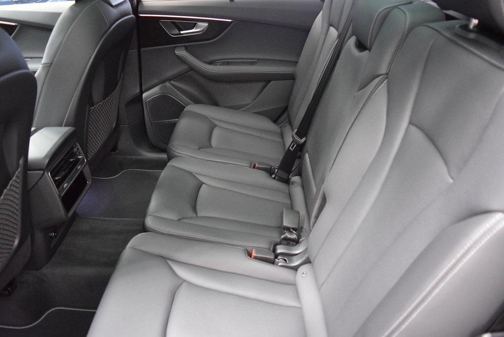 new 2025 Audi Q7 car, priced at $77,540