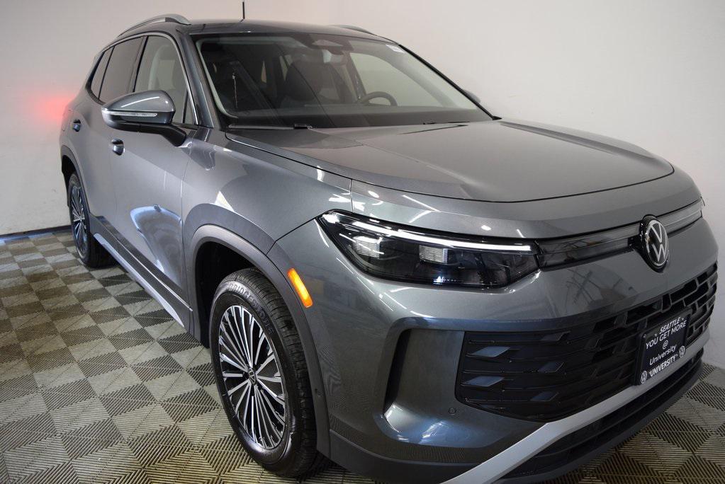 new 2025 Volkswagen Tiguan car, priced at $33,877