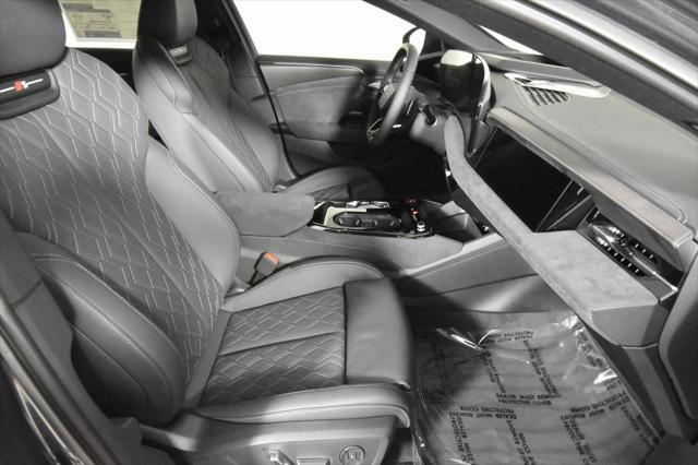 new 2025 Audi S6 car, priced at $89,050