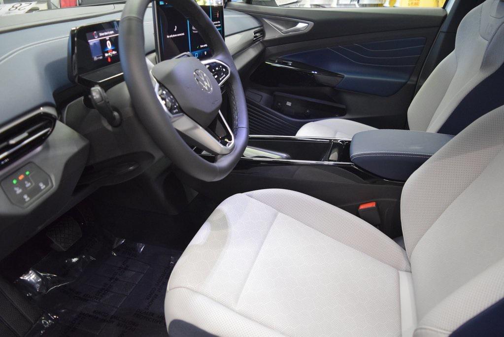 new 2025 Volkswagen ID.4 car, priced at $52,731