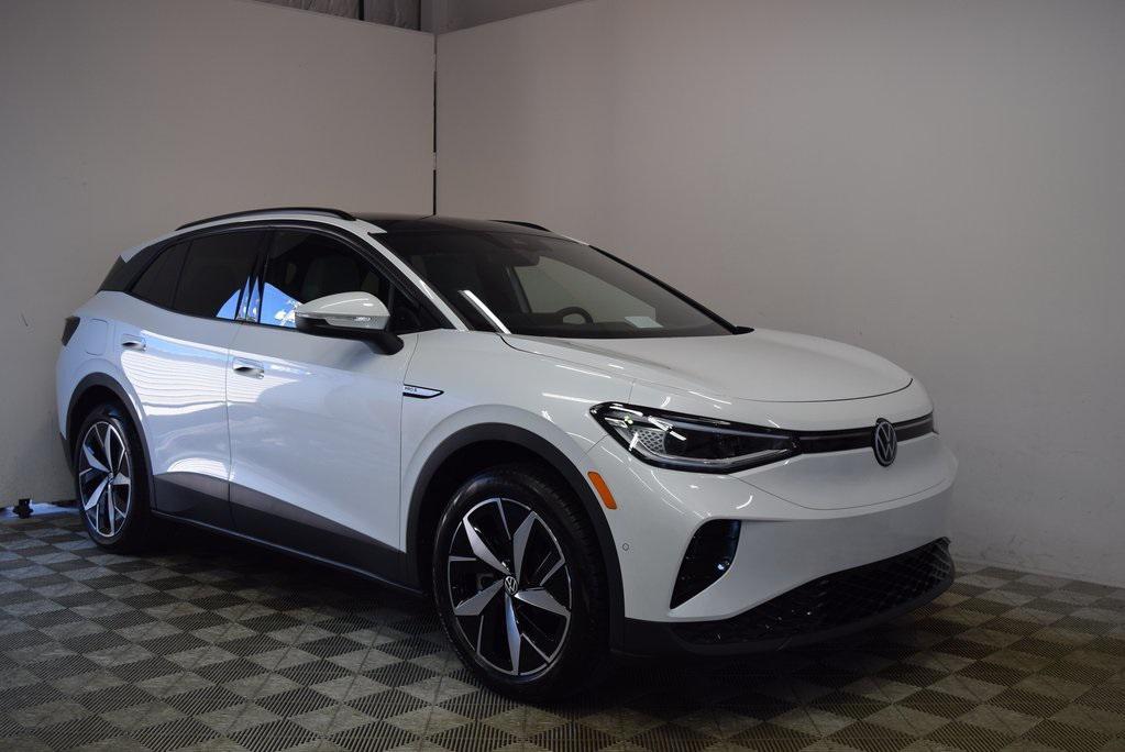 new 2025 Volkswagen ID.4 car, priced at $52,731