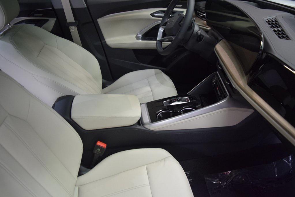 new 2025 Audi Q5 car, priced at $59,640