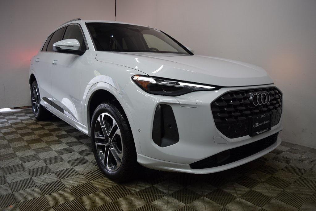 new 2025 Audi Q5 car, priced at $59,640