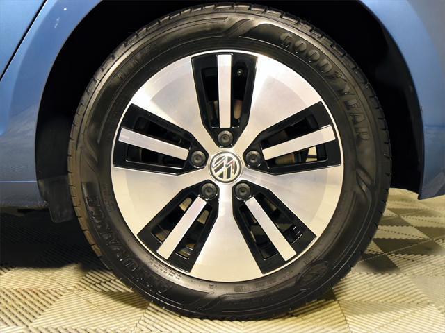used 2016 Volkswagen e-Golf car, priced at $10,999