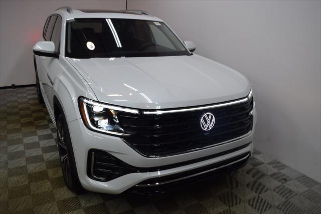 new 2024 Volkswagen Atlas car, priced at $56,144