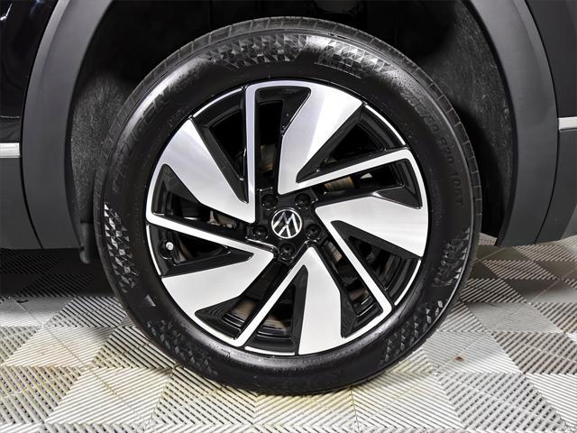 used 2024 Volkswagen Atlas car, priced at $41,999