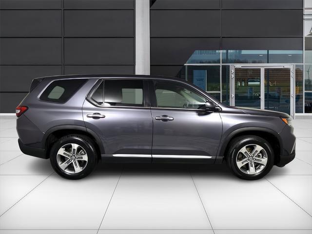 used 2024 Honda Pilot car, priced at $40,999