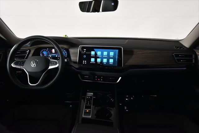 new 2025 Volkswagen Atlas car, priced at $51,239