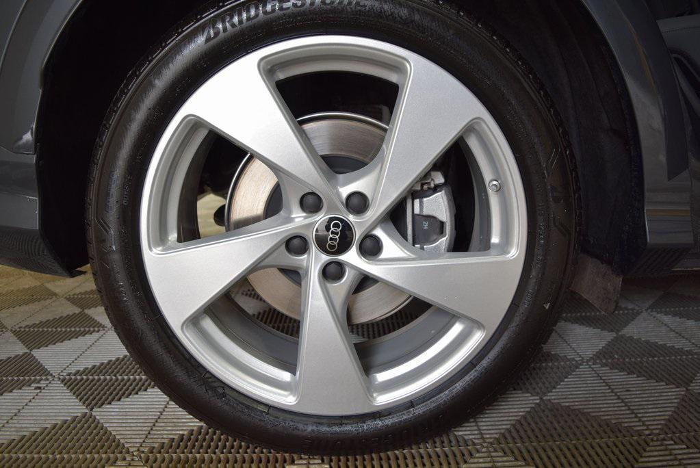 new 2025 Audi Q5 car, priced at $64,460