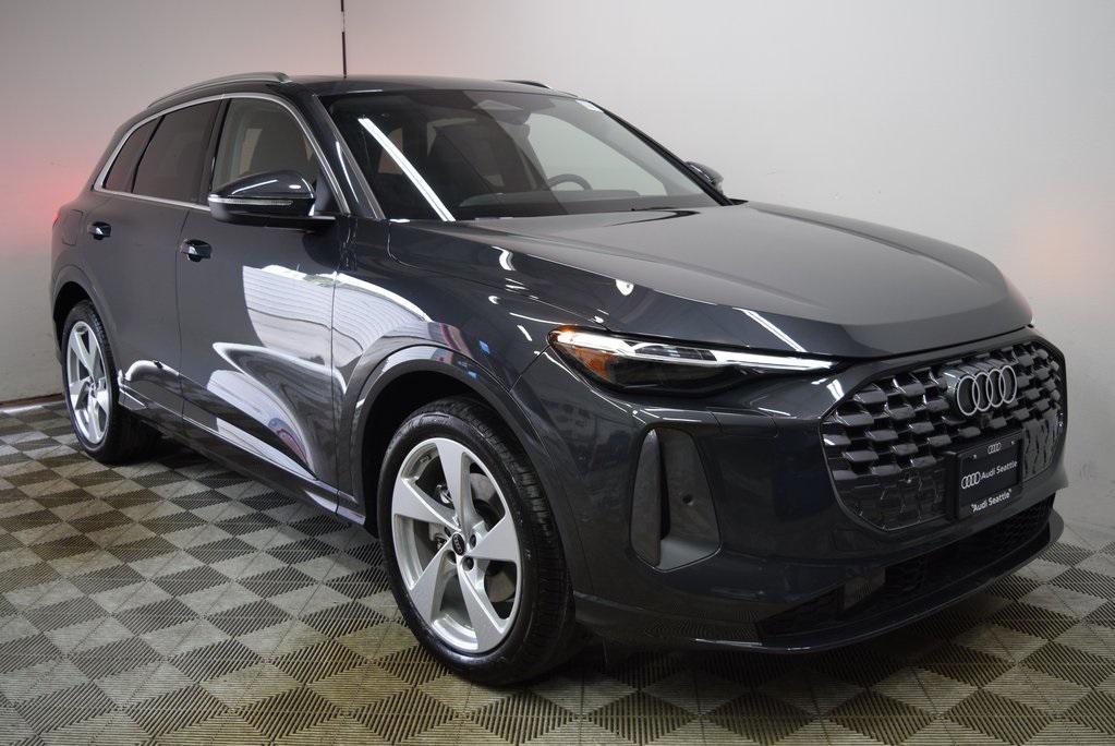 new 2025 Audi Q5 car, priced at $64,460