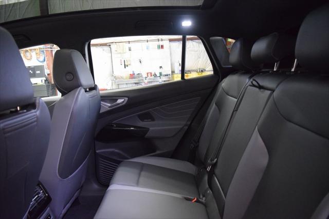 new 2025 Volkswagen ID.4 car, priced at $59,376