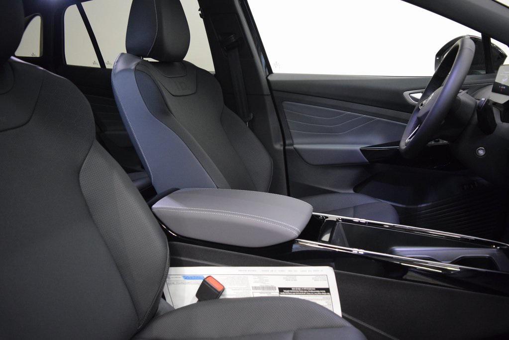 new 2025 Volkswagen ID.4 car, priced at $59,376