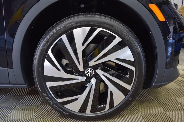 new 2025 Volkswagen ID.4 car, priced at $59,376