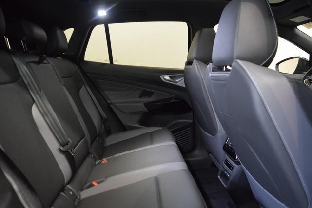 new 2025 Volkswagen ID.4 car, priced at $59,376