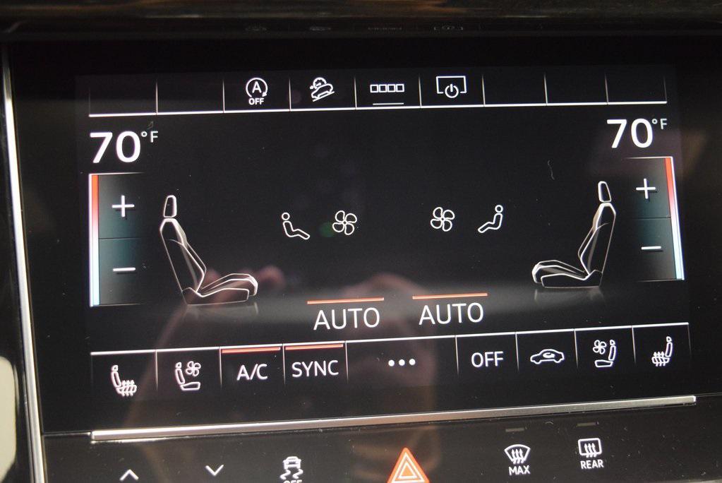 new 2025 Audi Q7 car, priced at $77,450