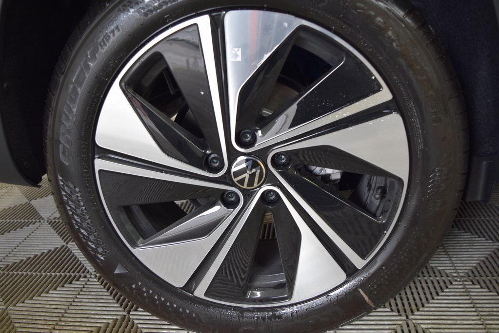 new 2025 Volkswagen Taos car, priced at $33,311