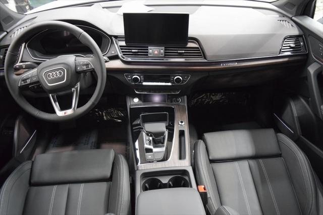 new 2025 Audi Q5 car, priced at $72,900